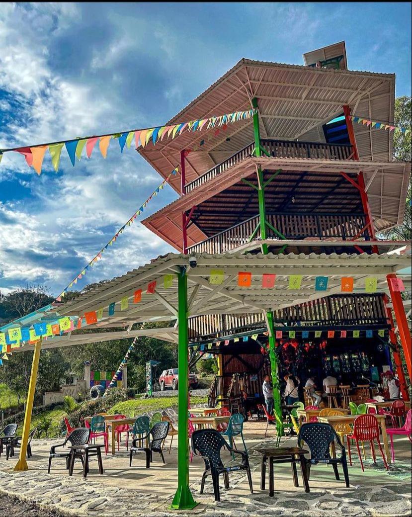 Colina Entre Colores Hotel Puente Nacional Ngoại thất bức ảnh